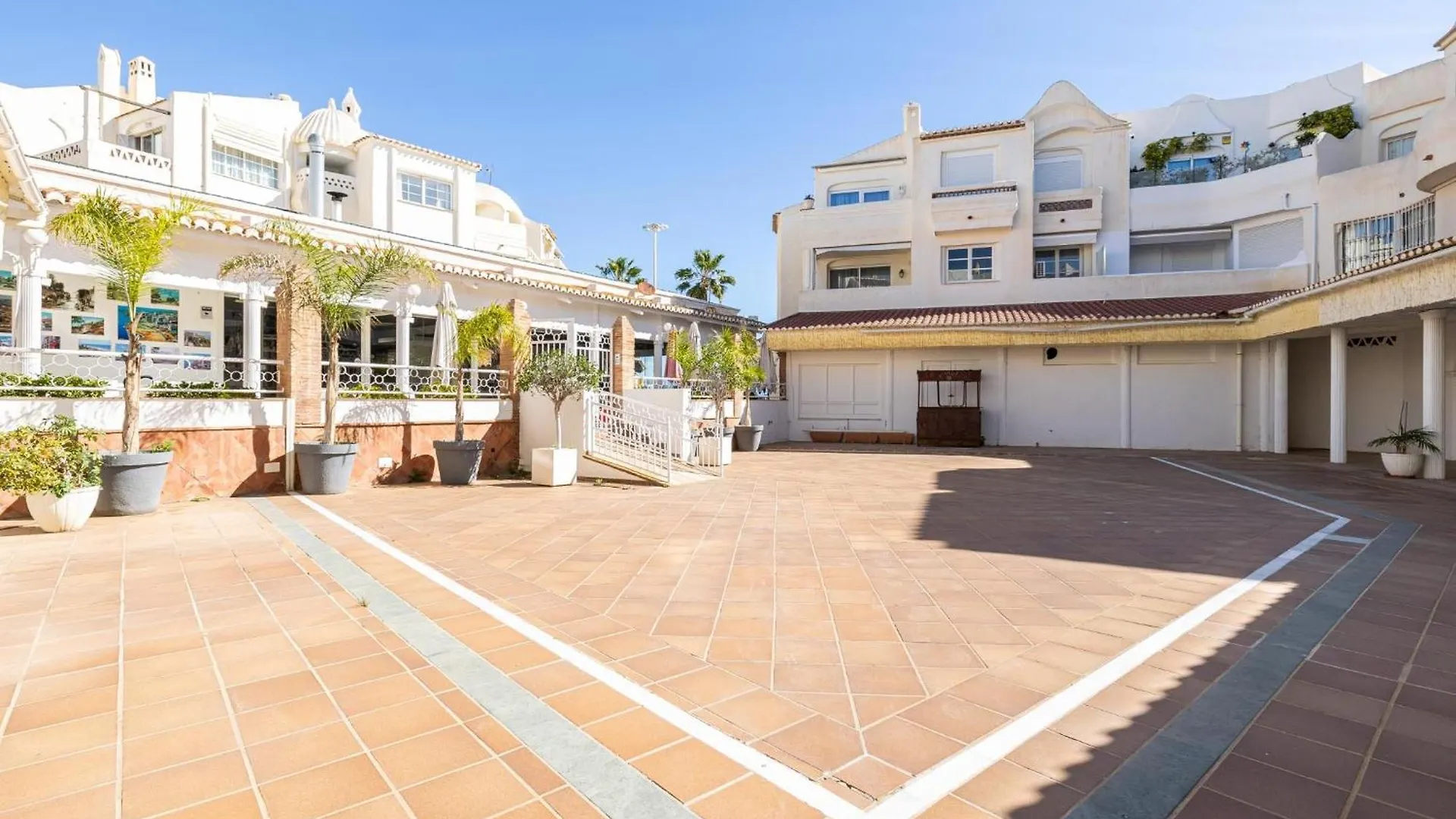 Dentro De Puerto Marina & Junto Playa & Patio Apartment Benalmadena 0*,  Spain