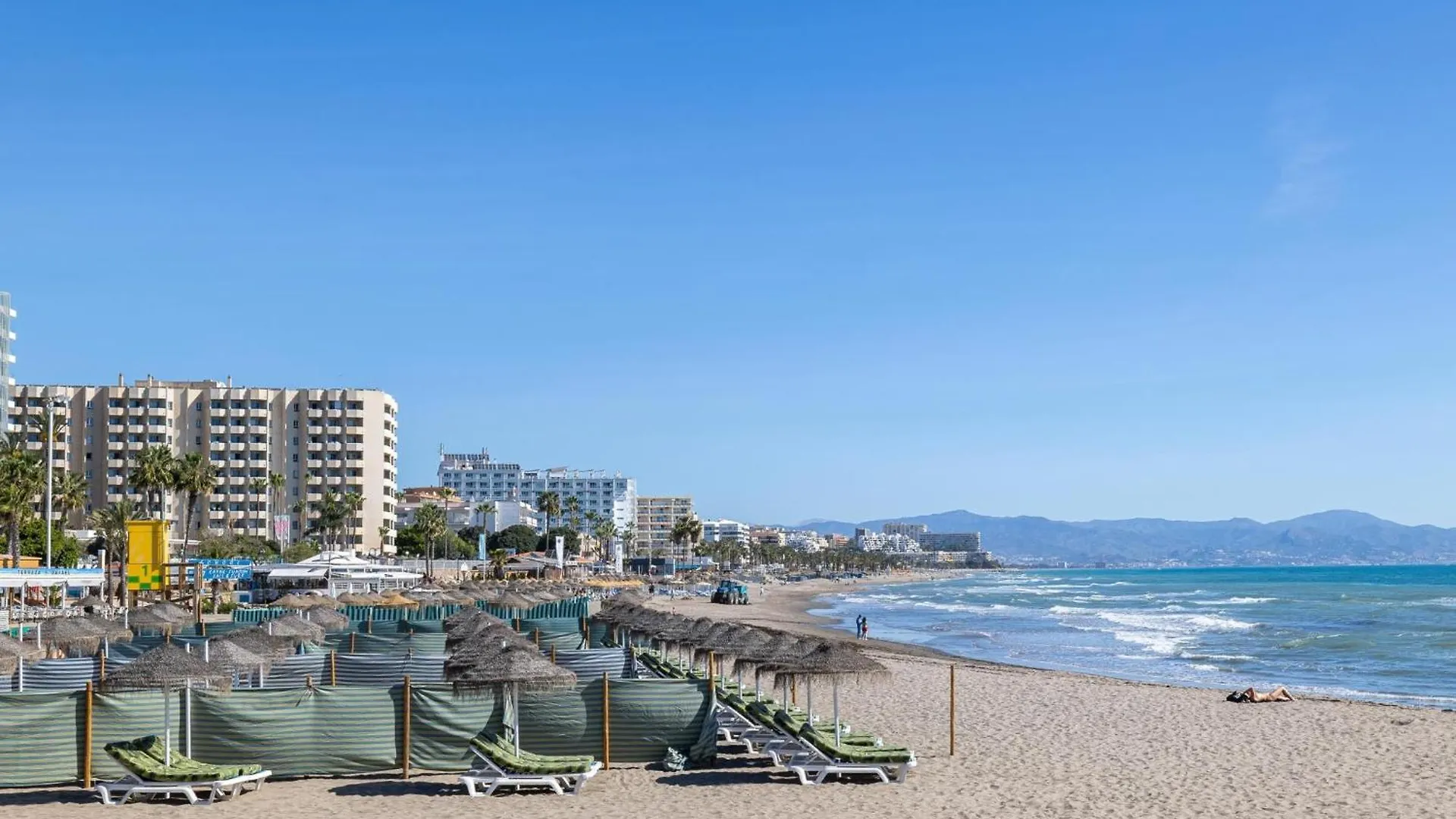 Dentro De Puerto Marina & Junto Playa & Patio Apartment Benalmadena