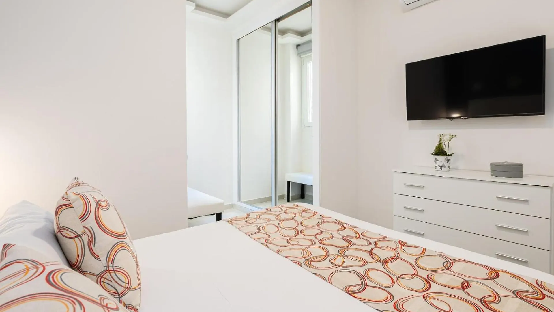Dentro De Puerto Marina & Junto Playa & Patio Appartement Benalmádena